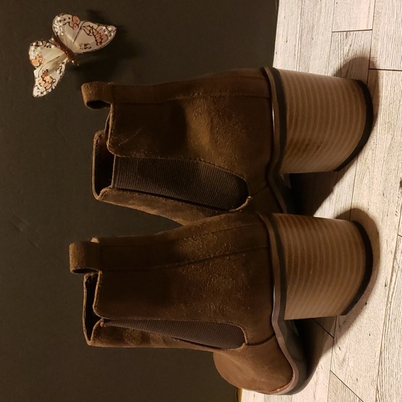 White Mountain Brown Ankle Boots Size 6.5M - NWT - Picture 2 of 9
